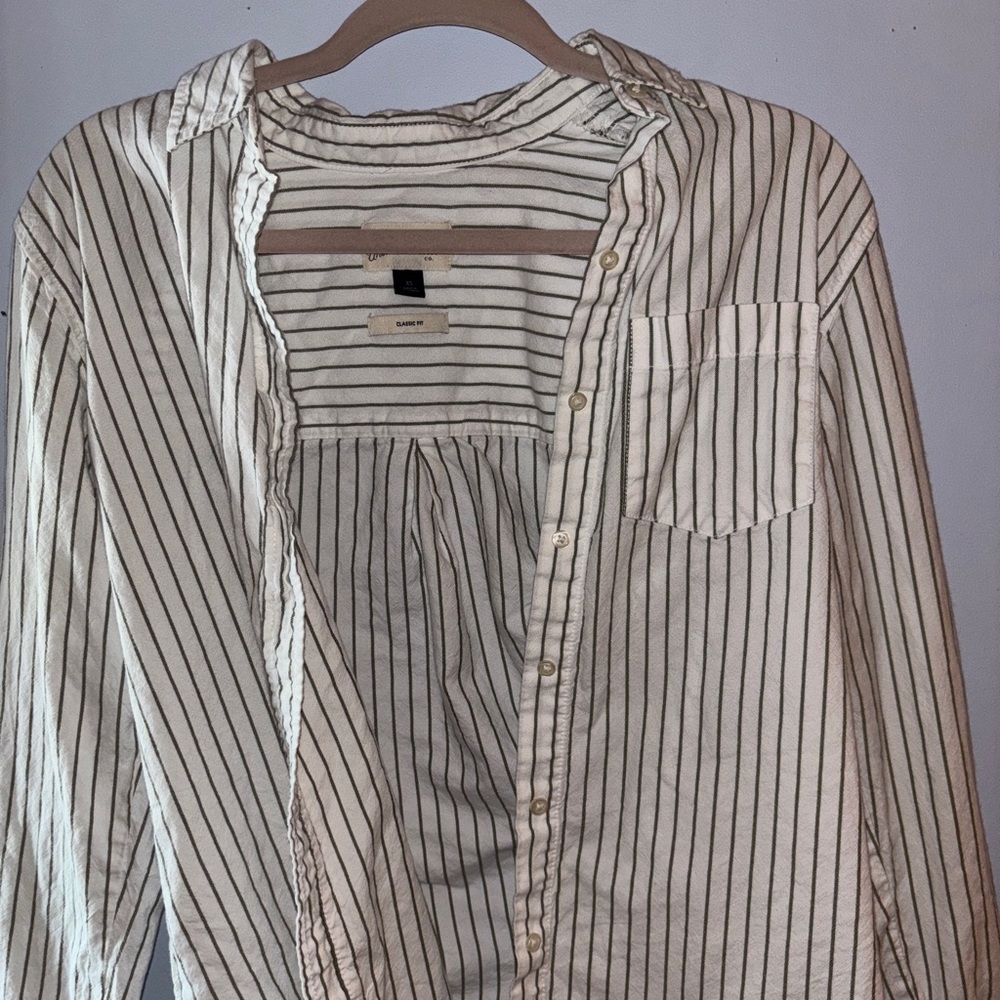 Universal Thread White and Gray Striped Shirt